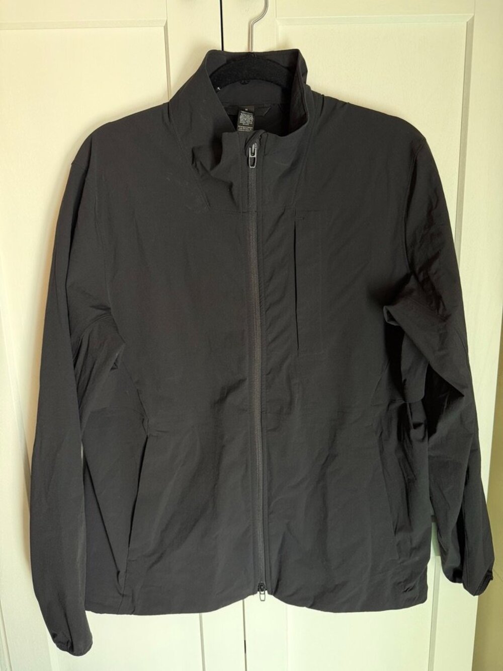 Lululemon Sojourn Windbreaker Jacket Men’s Black Full Zip Lightweight M
